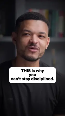 Most people think discipline is about willpower. It’s not. It’s about choosing your future self over your current feelings. 🧠 #disciplinetips #psychologyfacts #selfdiscipline #mentaltoughness #SelfImprovement #futureself 