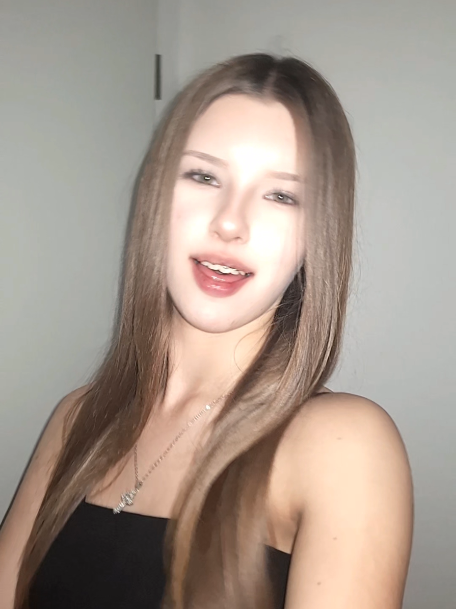 DONT FALL IM LO-OVE #Mila #dancechallange #foryoupage #dance #dancer #outfitcheck #Milaaa #fyp #follow #viral #trend #russia #russian #russiangirl #girl #🇷🇺 