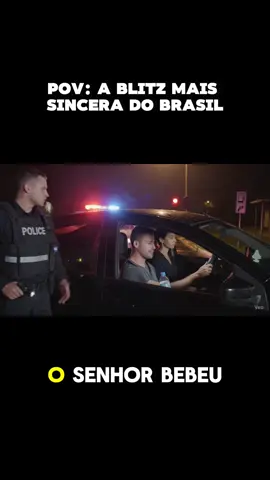 Marque a sua esposa aqui e diz: “Amor, se a blitz parar, tu dirige e eu respondo!” 👇 Comenta aí: Quem do casal beberia tudo e ainda falaria com essa calma? #blitz #casalreal #humorbrasileiro #veo3 #videoscurtos #sátirabr #relacionamentoreal   #videoengraçado #povbrasil #marcaseuesposa #humordecasais #conteudoIA   #tiktokbrasil #reelsbrasil #promptando #chatgptbr #geracaocontent