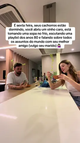 Sobre as sexta feiras em casa 💁🏻‍♀️ quem ama também?