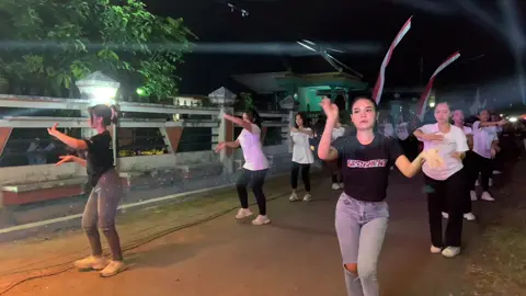 Gladi bersih feat Desmo karnaval kumendung banyuwangi 2025#trendingvideoviral #trendingvideoviralvideo #lewatberandafyp #fyourpage #trendingvideos #fyp #2025 #trending #lewatberanda #dance 