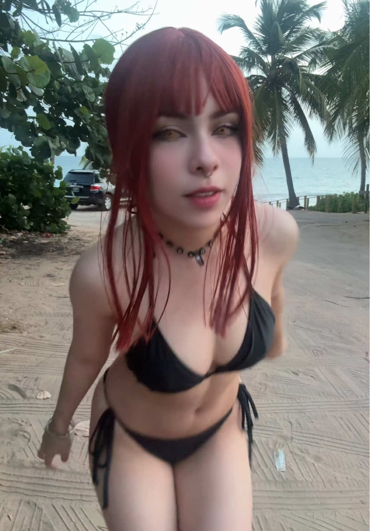Makima beach episode 🏝️ #makima #chainsawman #makimacosplay #cosplayer #cosplay 