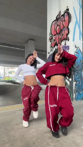 tenía este video en borradores🥹  nuestros looks de @VR Shop como siempre❤️ #fyp #parati #viral #tiktok 