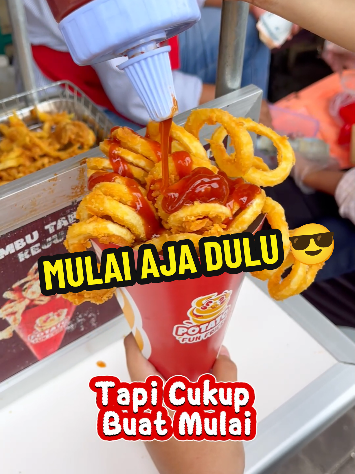 Dulu cuma bisa mimpi punya usaha sendiri... Sekarang? Udah punya bisnis dari modal kecil! Semua bisa asal MAU‼️ Akhirnya nemu juga! Usaha dengan modal kecil tapi untungnya BOMBAS 💥🔥 Potato Fun Fries — cemilan kentang renyah yang disukai semua kalangan! Yuk mulai usaha kamu sekarang juga 🤩 Buat kamu yang tertarik punya bisnis @potatofunfries.id  kayak gini, yuk gabung kemitraan kami! Modalnya mulai 4 jutaan aja, lho. Kami sediakan pelatihan dan pembinaan lengkap biar kamu siap jadi pengusaha sukses. Info lengkapnya bisa DM kami atau cek link di bio ya 😍 #Kemitraan #usahamodalkecil  #bisnisanakmuda  #cemilanviral  #olahankentang  #PotatoFunFries 