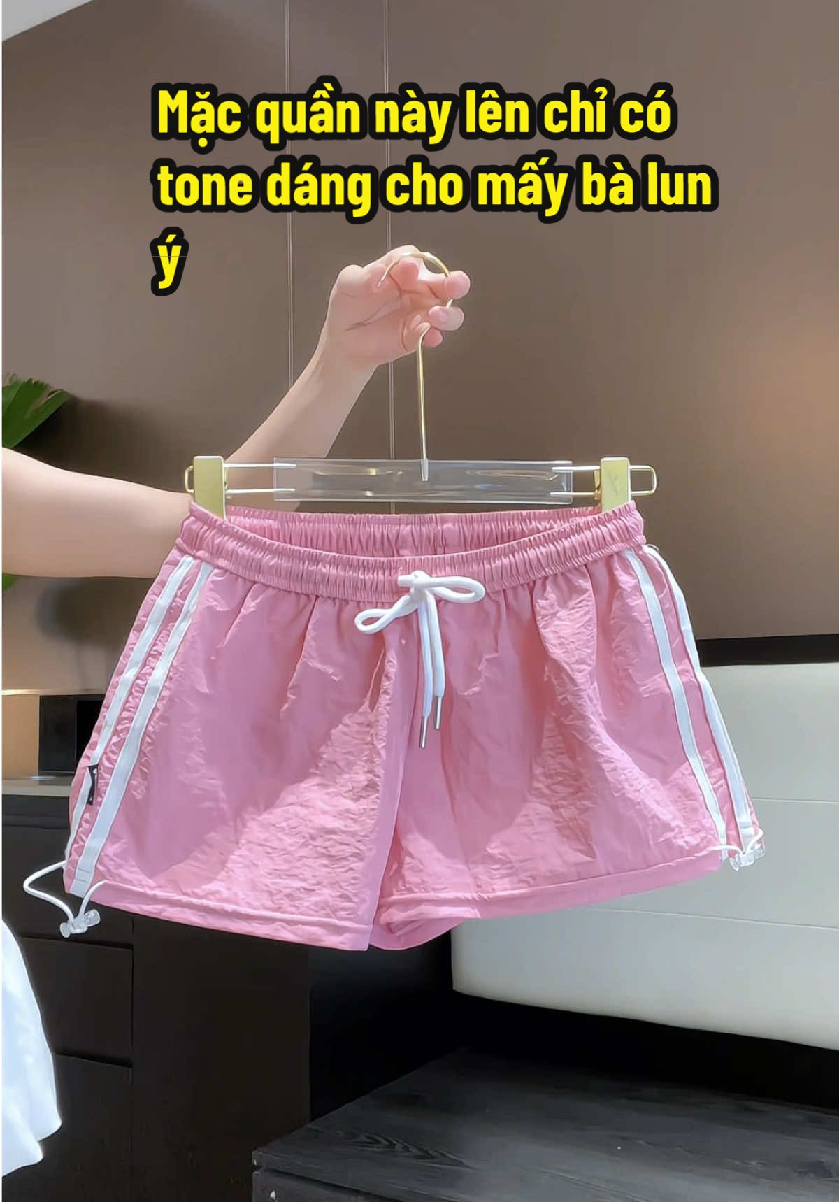 Mặc quần này tone dáng thật nha mấy bà kiểu k ngắn quá k dài quá ý😍#quansooc #quanthethao 