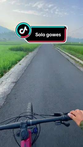 Sendiri aja yang penting gowes😍  #polygon #polygonxtrada #xtrada5 #xtrada6 #xtrada7 #gowes #sepeda #mtb #roadbike 