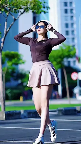 Suka outfitnya klik disini yach 👉👉@ @Ig : nhyrarenata #bajuolahragawanita #outfitolahraga #runningstyle #ootdolahraga #bajuolahraga #tiktokshop #jaketolahraga #jaketpresbody #rokpendek #rokolahraga #ootdolahragacantik😍 #fyp #fyppppppppppppppppppppppp #outfitrunning #kacamata #ootdjogging #outfitjogging 