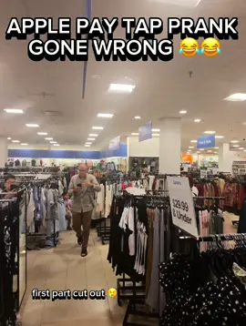 Had the whole family chasing me 😂#creatorsearchinsights #applepay #prank #funny #comedy #troll 