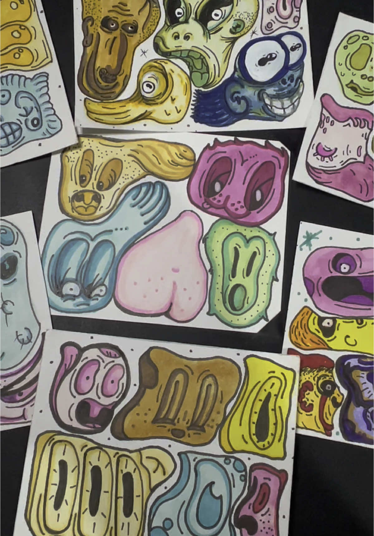 Un desestres #plumones #dibujos #manchas #creatividas 