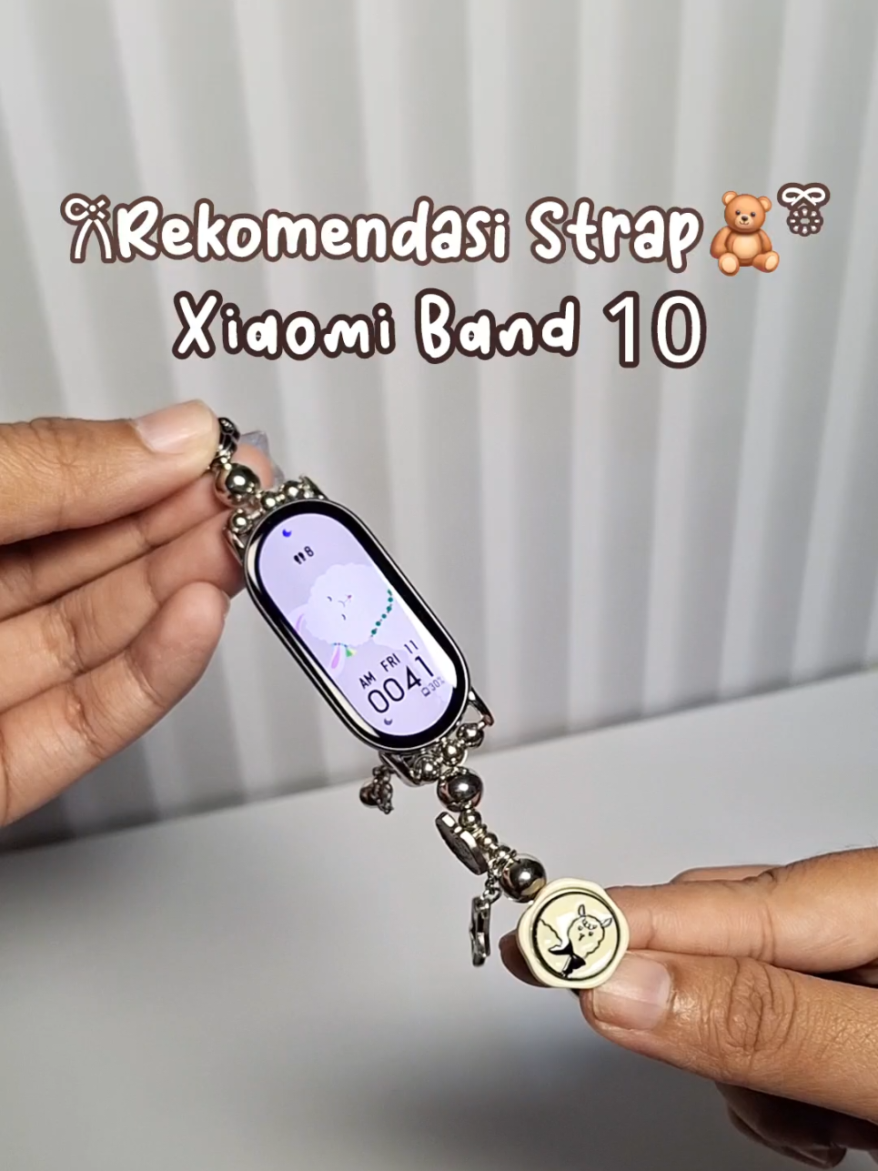 Lucu banget, kalo punya Mi Band 10, bisa pakai strap Mi Band 8/9 ya 😊 ##strapsmartwatch #fyp #strapxiaomi #xiaomismartband10 #xiaomiindonesia 