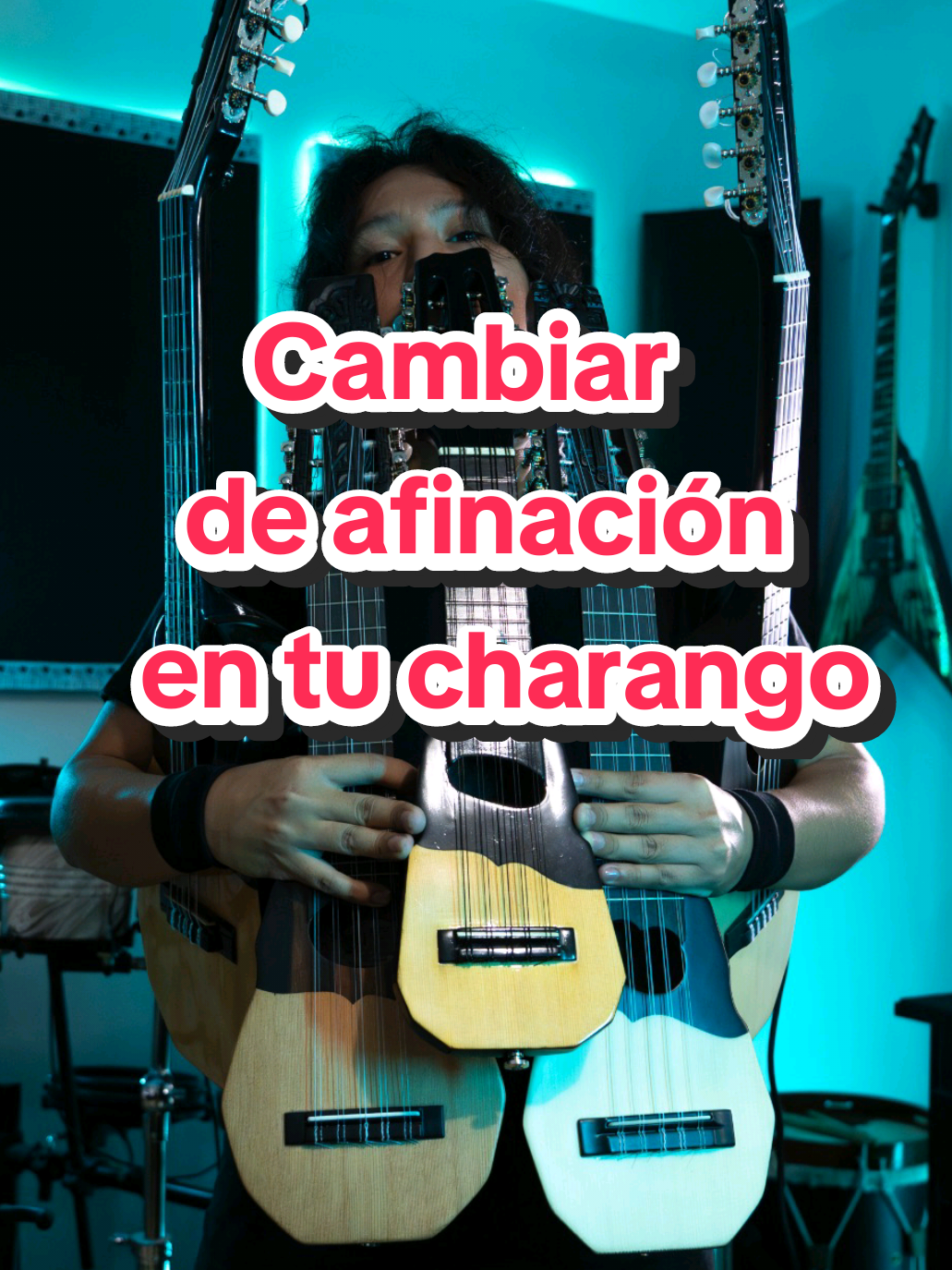 Antes de cambiar la afinación de tu charango o ronroco, ¡mira este video! 🙌🙌🙌 #folklore #charango #ronroco #fyp 