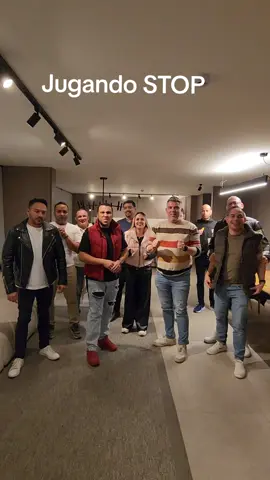 Jugando Stop 😅🎮🎲 #stop #juego #amigos  #reto #viernes #bachillerato  @Xavier Torrealba @Gustavo González @Alexander Vargas @Luis Salazar @Miguel Bravo Ayala @sotokelvin12 @MAGM @Nestor Nava @Ejarjunior @Lorenzo energía 