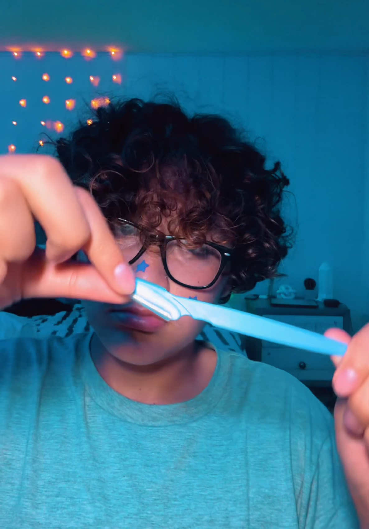 my favorite eyebrow razor #relatable #trending #tiktokshop #eyebrowrazor #Game Highlights #PaidPartnership 