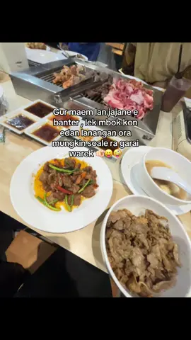 Lahyooo 😝🫵🏻 #surabaya #kuliner #aesthetic #aestheticvideos #cinematic #cinematicvideo #fotolive #masukbernadafyp #foryou #fyp 