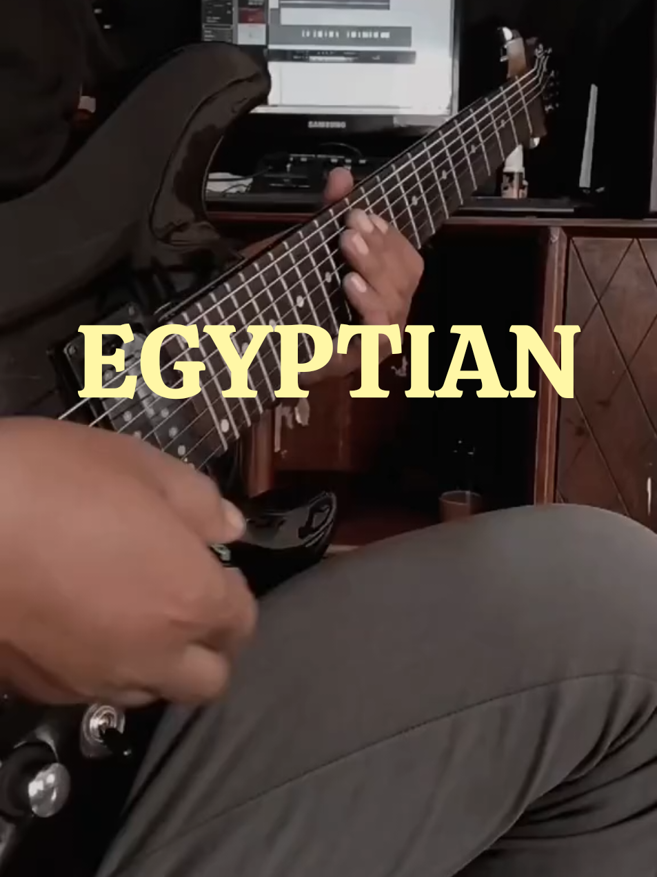 heavy wkend 🎸 ☕️ #egypt #egyptian #guitar #guitarist #guitarsolo #guitarplayer #guitartok #guitarra #gitaran #metalhead #gitarisindonesia 