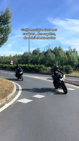 Ça sens l’été et le SP98 ☀️#bikergirl #fypシ #fyp #pourtoi #kawasaki #motarde #motarde #dainese #ls2helmets 