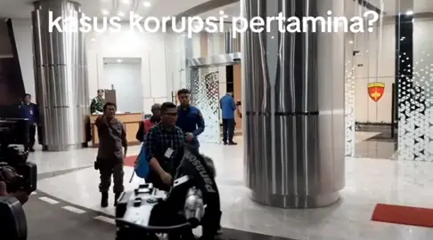 Menetapkan 9 Orang Tersangka Perkara Dugaan Tindak Pidana Korupsi Dalam Tata Kelola Minyak Mentah Dan Produk Kilang PT PERTAMINA ( PERSERO )