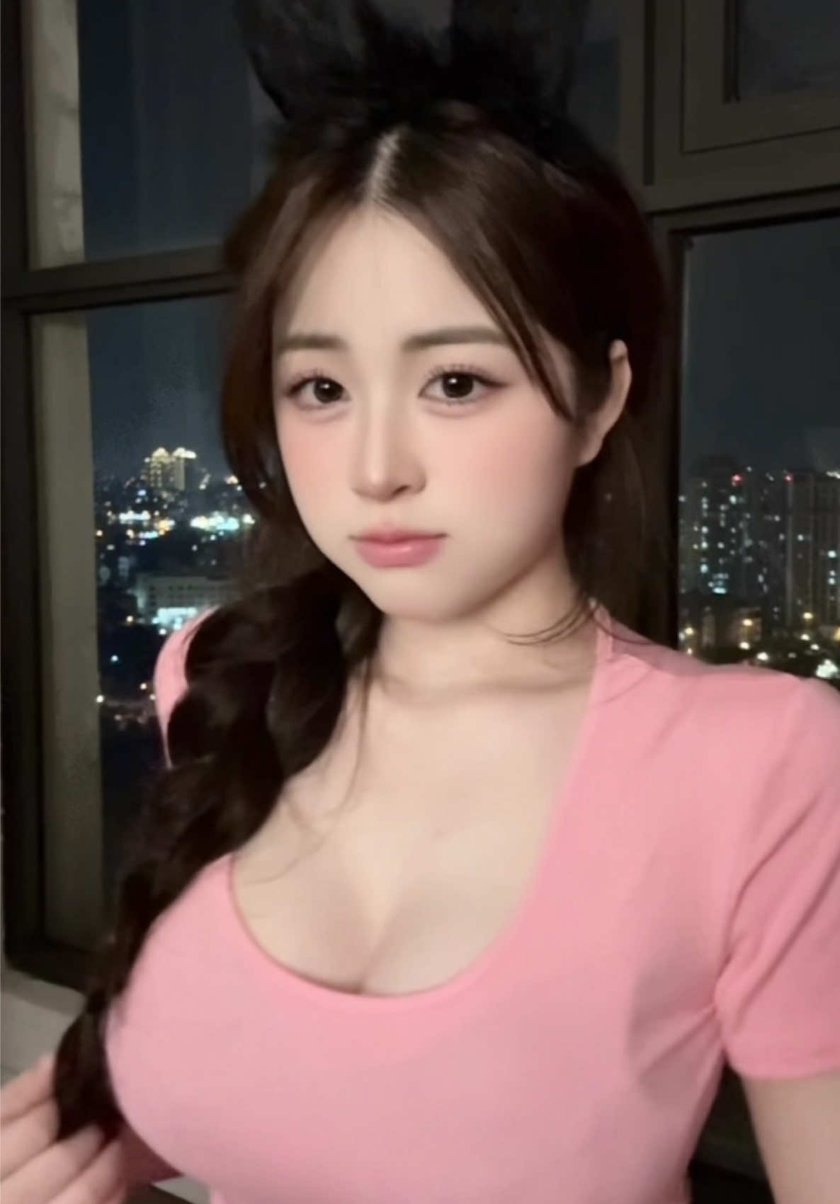 Trend này cứ hất vai vị thui hẻ =)))