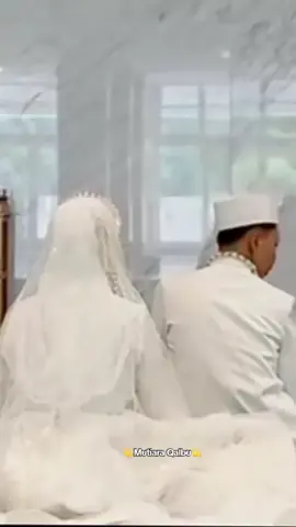 *✰السَّلاَمُ عَلَيْكُمْ وَرَحْمَةُ اللهِ وَبَرَكَاتُهُ✰*....  *✰بسم الله الرحمن الرحيم✰* *✰ﷺ اَللَّٰہُمَّ صَلِّ وَسَلِّمْ عَلَیٰ سَیِّدِنَا مُحَمَّدِِ وَعَلَى آلِ سَيِّدِنَا مُحَمَّدٍﷺ✰* #Sahabat Fillah #fypシ゚viral  #foryoupage❤️❤️ 
