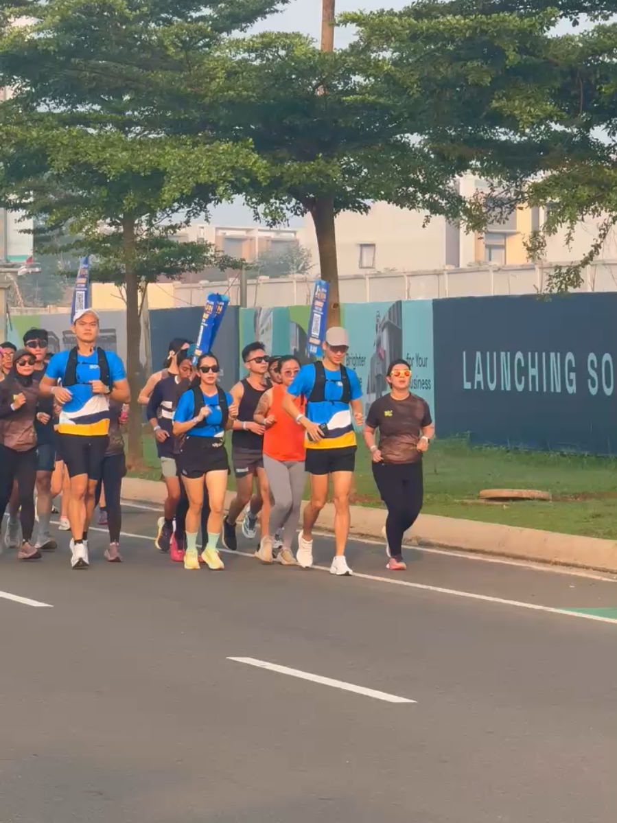 Today morning run with communities at Asterra Ruko & SPBU BP BSD 🌞🌞🤗🤗 #joggingclub #bsdmorning #BPSPBU #funjog #asterrabusinesspark 
