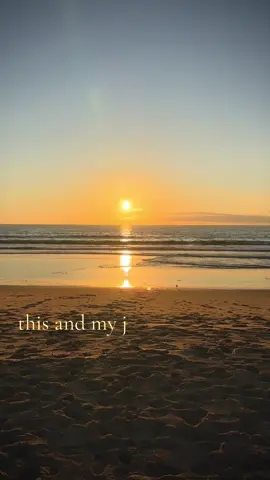 #j #foryoupage #fyp #beach #sunset #ocean #relatable #targetaudience 
