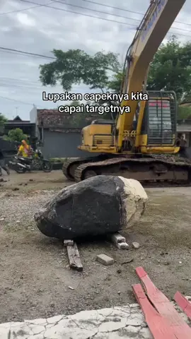 #fyp #fypage #fyppppppppppppppppppppp #alatberat #rentalalatberat #rentalalatberatjatim #operatormuda #operator_excavator #operatoralatberat #operatormudapunyacerita #karyaindrabagusjaya 