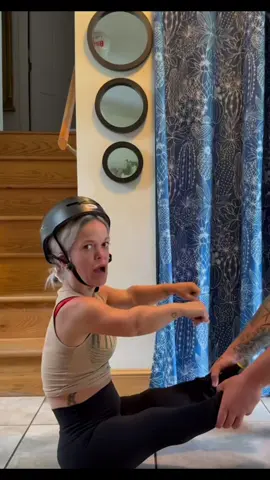 Un nain quand il accélère 🤣 #humour #videodrole #mourirderire #tiktokdujour #pourtoi #virale #videoviral #pourtoii #comedie #humourdujour #videomarrante #drole #rire #tiktokhumour #memecut #marrant #blague #funnymemes 