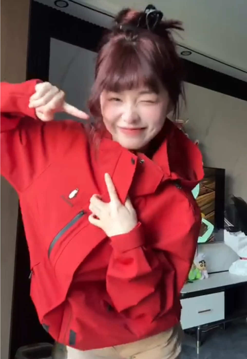 看见我的爱心了吗？ #李兜兜 #川渝女生 #廚娘 #甜妹 #dance #dou57dou #doudn #douuod57 #doudou #fyp #foryou #for #foryoupagе #or #snowwhite #tiktok 
