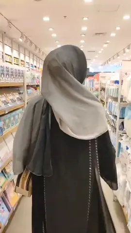 #abaya #abayastyle #hijab #stylemuslimah #OOTD #muslimah #racuntiktok 