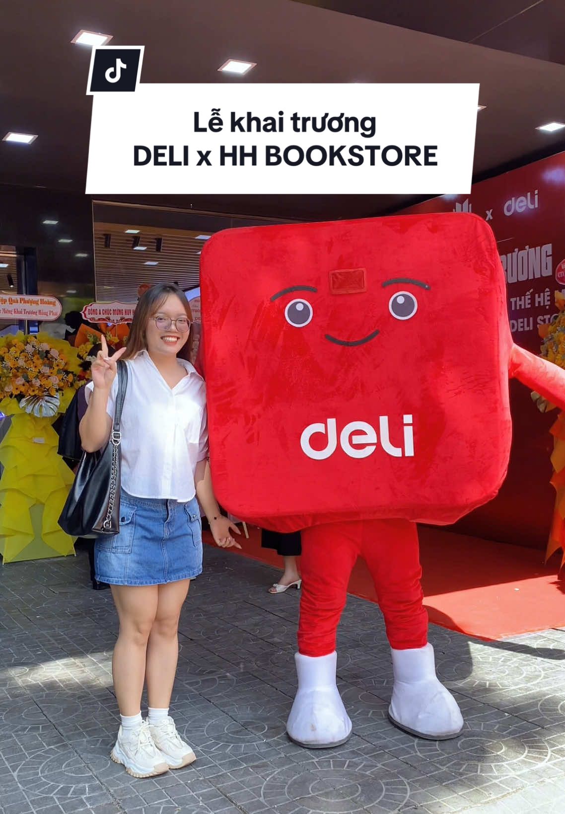 Khai trương Nhà sách Huy Hoàng và sự kết hợp lần đầu tiên của Deli x Huy Hoang Bookstore✨🥰 #nopainnogainbook #BookTok  #nhasachhuyhoang #khaitruonghuyhoang #HuyHoangBookstore #DelixHuyhoang #Deli1ststore #Deliplanet #MotrangsachKhoihanhtrinh #357aLeVanSy #GrandOpening #HuyHoangBookstorexDeli