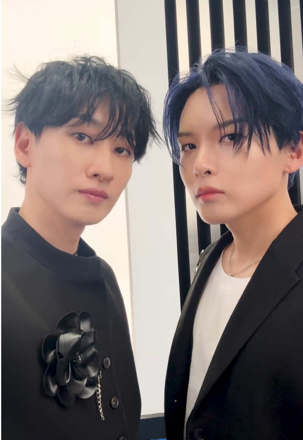 edge challenge with #ExpressMode #슈퍼주니어 #SUPERJUNIOR #은혁 #EUNHYUK #려욱 #RYEOWOOK  #SUPERJUNIOR_ExpressMode   #SuperJunior25