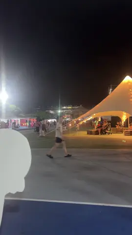 Đi làm thôi hiiii