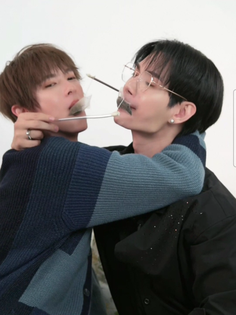 เกมอะไรเนี่ย เล่นบ่อยๆนะคะ #พาเวลพูม #pavelphoom #พูห์กฤติน #ppoohkt #พูห์พาเวล #poohpavel @ppoohkt @pavelphoom 