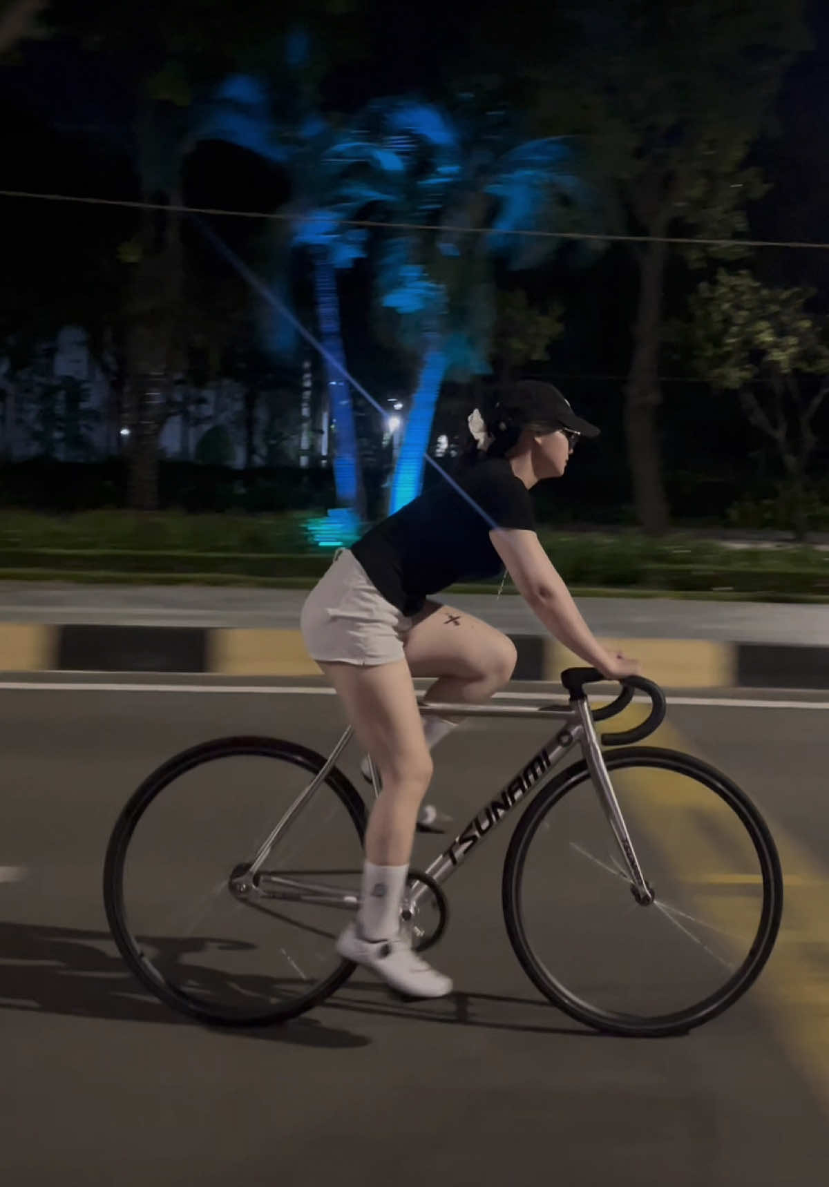 Đạp xe hoq nè #fixedgearphilippines #fixedgearvietnam #fyp #xh #xhtiktok #fixedgear #fg #abcxyz #xuhuong #viral #tsunami #tmeocrew #philippines 