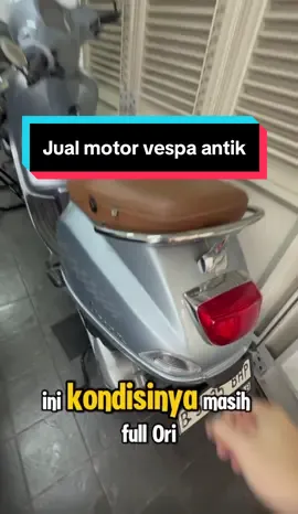 Buat yg minat langsung wawa aja di bio! Kondisi kyk baru pokoknya!  #vespa #jualvespalx125 #vespalx125 #vespaantik