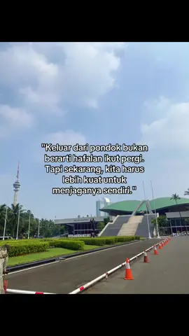 #bismillah #masyaallahtabarakkallah #islamiquotes #santri #hafidzquran #30juz #pejuang #ngaji #murojaah #selfreminder #fyp #lewatberanda 