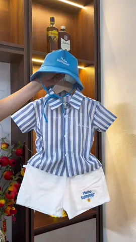 Sét sơ mi kẻ xanh phối quần cộc đũi kèm tặng mũ siêu xinh cho bé đi chơi đi biển#setbochobe #setdobetrai #setsomi #thoitrangtreem #quanaobetrai #quanaotreem #xuhuong #xuhuongtiktokk 