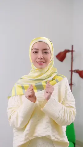 #MiraBelanja velocity satu harini 😜🤟🏽 Satu tip: kalau nak hari #MFDarlings ceria je, cuba pakai tudung warna-warna terang macam Mekar Tiga Collection in Yellow ni. Confirm boost semangat korang!  Make your purchase now 🛒