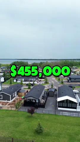 🏡 Lake Life, 365 Days a Year! Modern 2 bed, 2 bath home in Southview at Sandy Point — vaulted ceilings, wraparound deck, no rear neighbours, and access to one of Central Alberta’s best lake resorts! 🔥 Fully fenced & landscaped 🍽️ Spacious kitchen with island & pantry 🌊 Private beach, marina, clubhouse & more 📍 Gull Lake | $455,000 | MLS A2214813 📲 DM me for more info or to book a showing! Kaden Hunter, Realtor 403-598-3360 Rob Levie Real Estate Team Coldwell Banker OnTrack Realty #LakeLife #SandyPointLiving #GullLakeRealEstate #ModularHome #CentralAlbertaRealEstate #YearRoundLiving #ColdwellBankerOnTrack #YQFRealEstate #NewListing