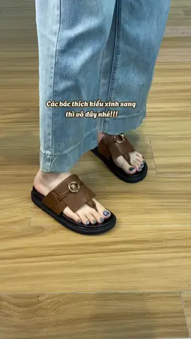 Dép xỏ ngón xinh sang đi chơi, đi biển nè #gaubata #sandal #depnu #outfit #goclamdep 