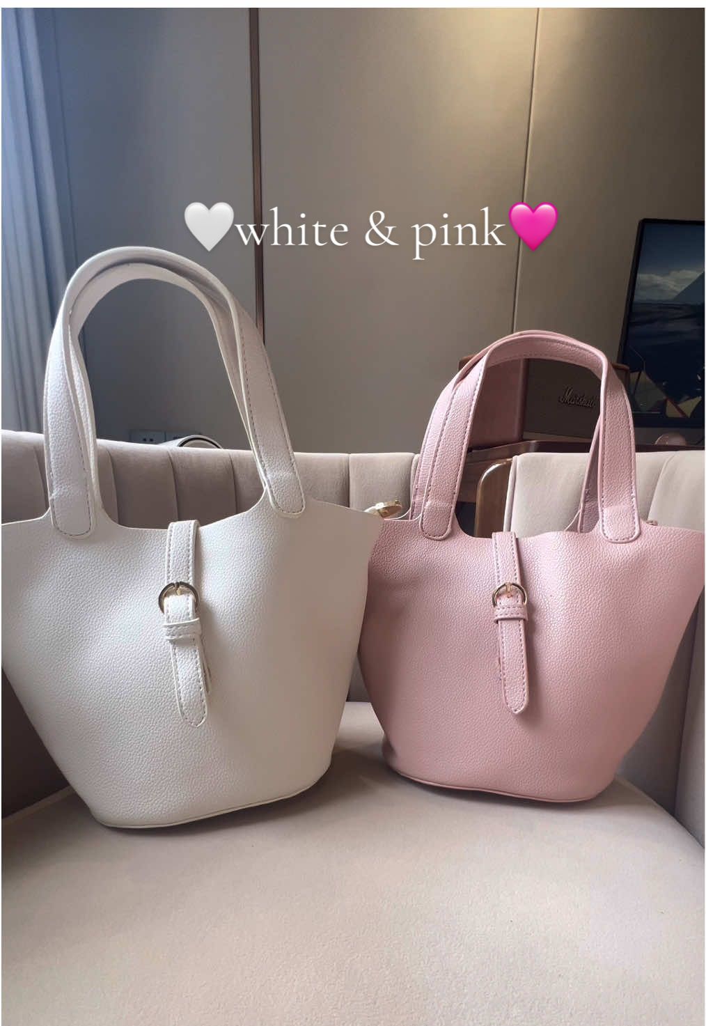which one do you like？💞#tag #pinkbag #whitebag 