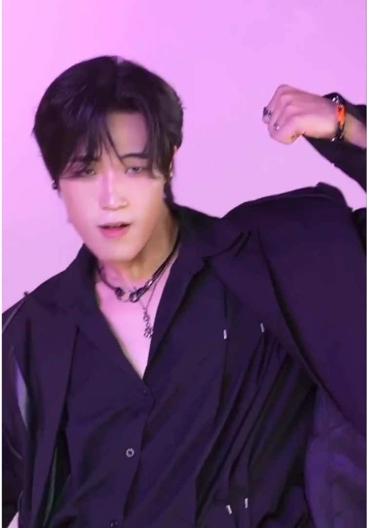 this outfit on himm 🖤😻 @hobipower #현민 #hyunmin #killinitgirl_jhope 