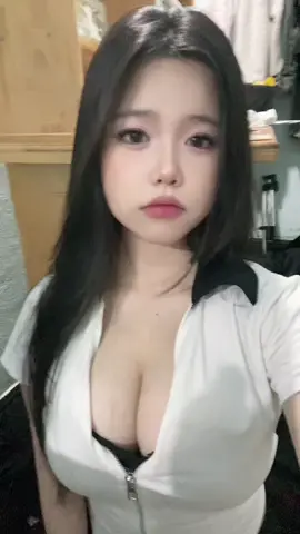 Tina biếc â #Chiyeuminhanh #tiktok #xh #fyp 