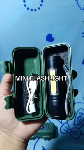 #miniflashlight #miniflashlightrechargeable #flashlightrecommendation 