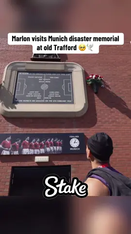 @Marlon visits Munich disaster memorial at old Trafford where all players were in a plane crash 🥺 #memorial #munich #disaster #manchesterunited #manutd #manchster #oldtrafford #angryginge #marlon3lg #angryginge13 #foryou #fyp 