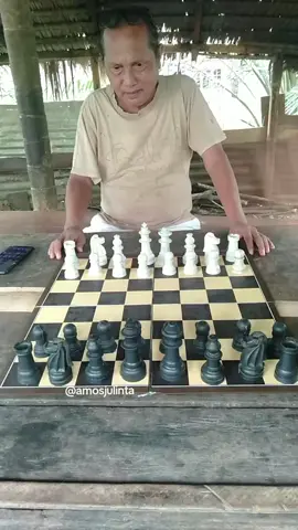 Bapaktua melakukan rokade yang ilegal tapi tetap kalah #chess #catur #game #games #chessplayer #2025 #caturday 