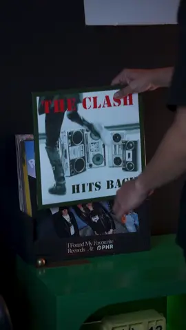 Now Playing #shouldistayorshouldigo #coveramatir #theclash #jammingwithfriends 