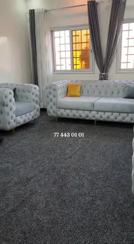 Sublimez votre salon avec cet ensemble 7 places au design moderne et épuré. Sans capitonnage, ce salon mise sur la simplicité chic et un confort optimal pour toute la famille. Détails du produit : 	•	Composition : 1 canapé de 3 places + 1 canapé de 2 places + 2 fauteuils individuels 	•	Design lisse, sans capitonnage pour un look contemporain 	•	Tissu doux, résistant et facile à entretenir 	•	Pieds dorés pour une finition élégante 	•	Structure solide, adaptée à un usage quotidien Livraison rapide en 72h partout au Sénégal Commandez dès maintenant – Quantité limitée !