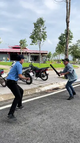 Giang hồ chợ lớn vs anh bảo vệ 😱#phimhongkong #phimhanhdong #phimhongkongxua #CapCut 