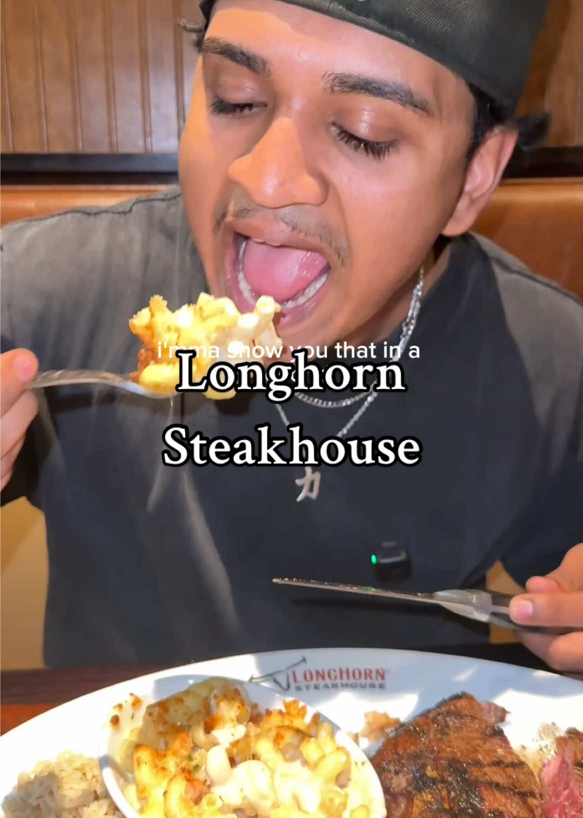 First time trying longhorn @Longhorn Steakhouse #longhorn #longhornsteakhouse #steakhouse #Foodie #FoodTok #eating #mukbang #fyp 